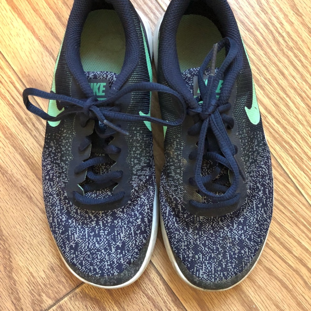Girls Nike Sneakers